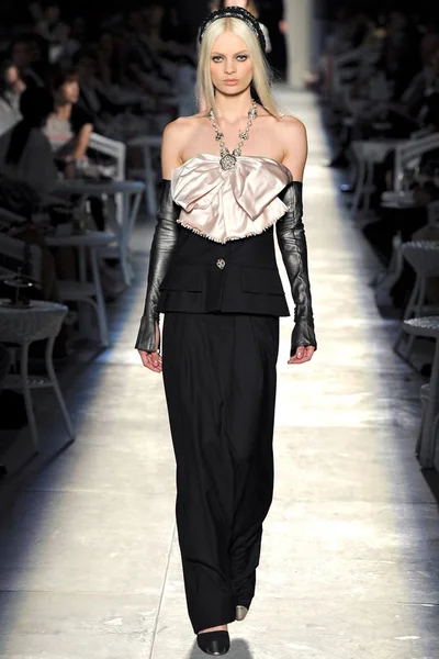 Look 35